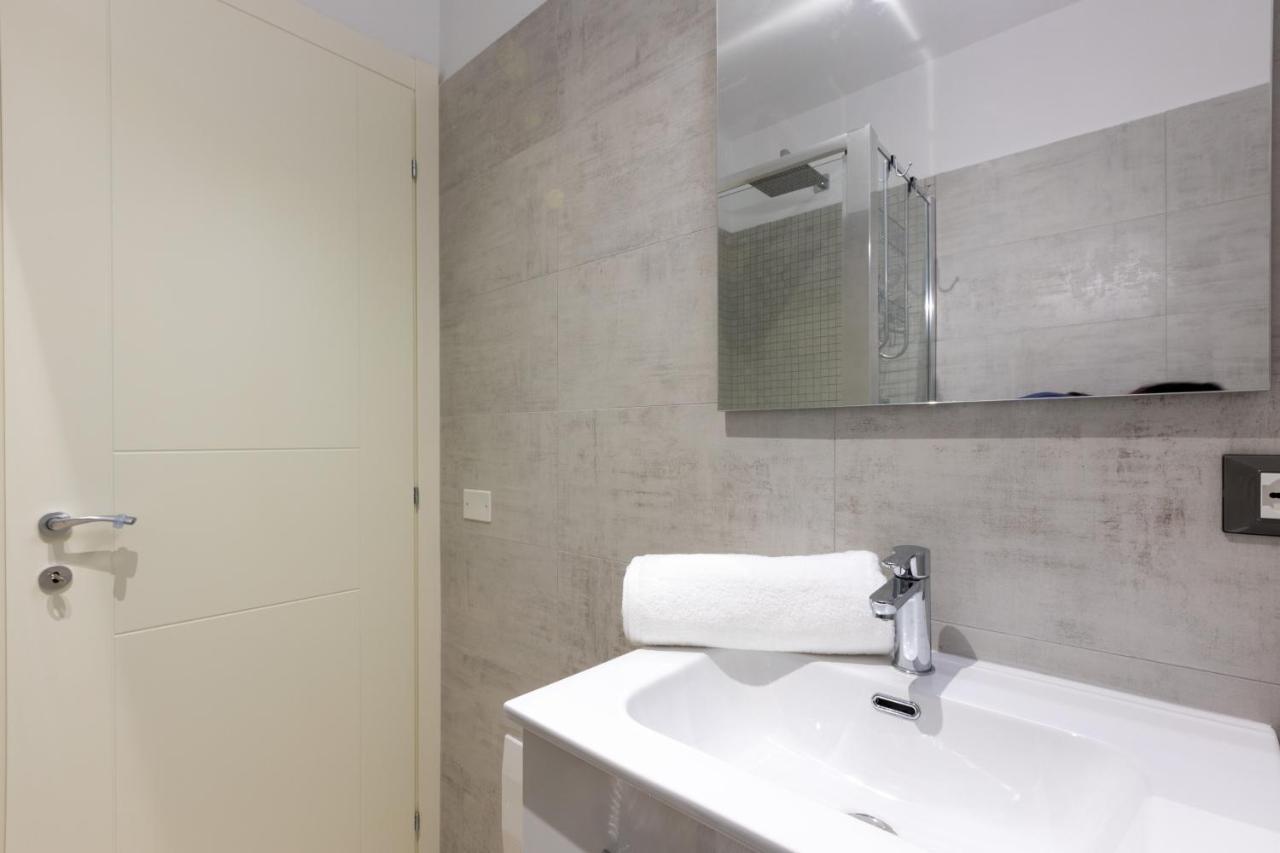 Quartu Sant'Elena Roomy Flat With Private Parking! Exterior foto